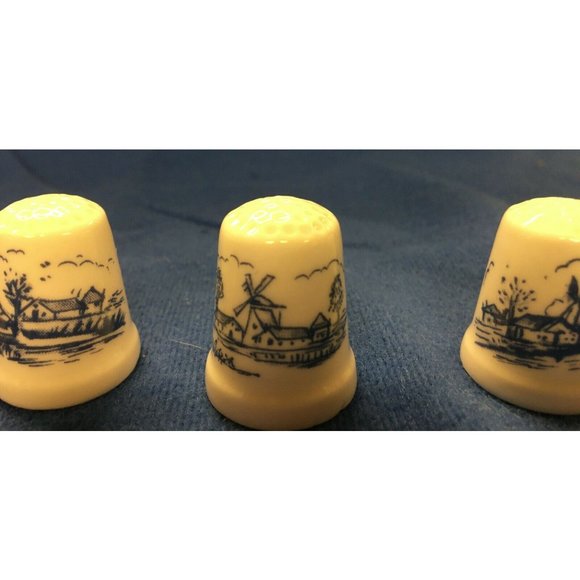 Thimbles Porelain Set of 6  Painted with Windmills and Farm Scenes in Blue - Picture 5 of 7